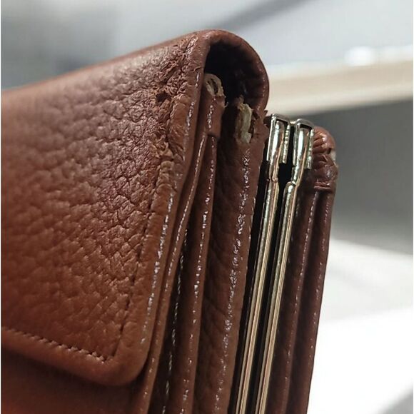 Burberrys VTG Leather Kisslock Wallet - Picture 11 of 11